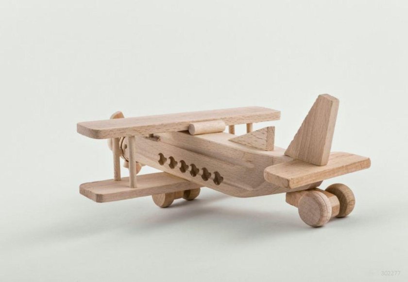 Деревянный самолет