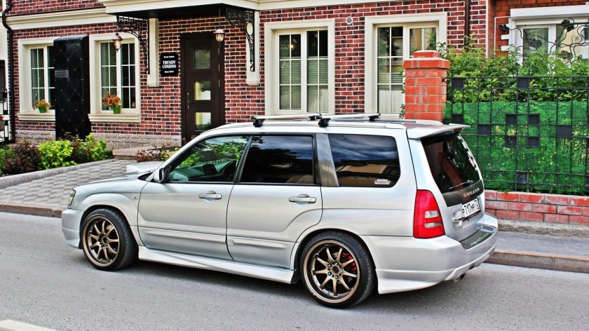 Субару Форестер sg5