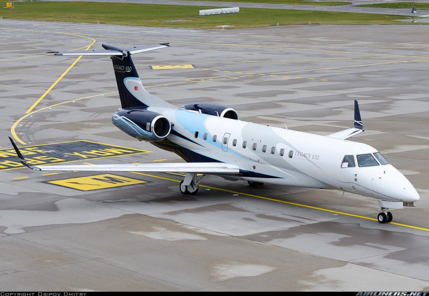 Самолет Эмбраер Легаси 650