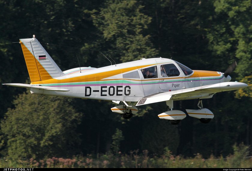 Piper pa-28-180 Cherokee