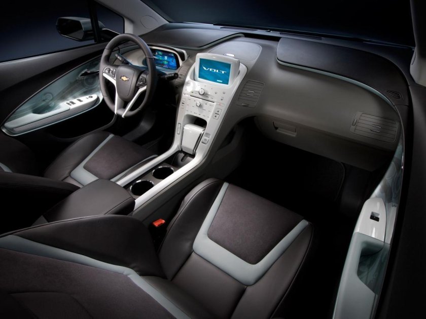 Chevrolet Volt салон 2011
