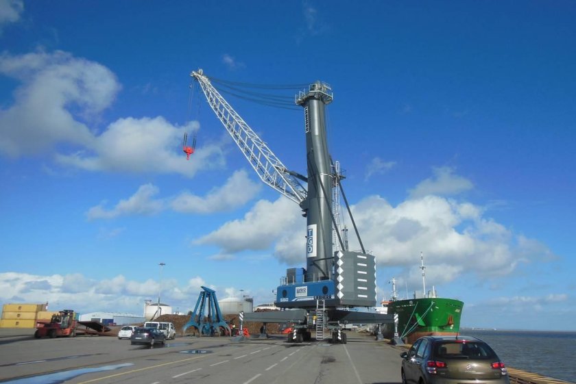 Liebherr LHM 550