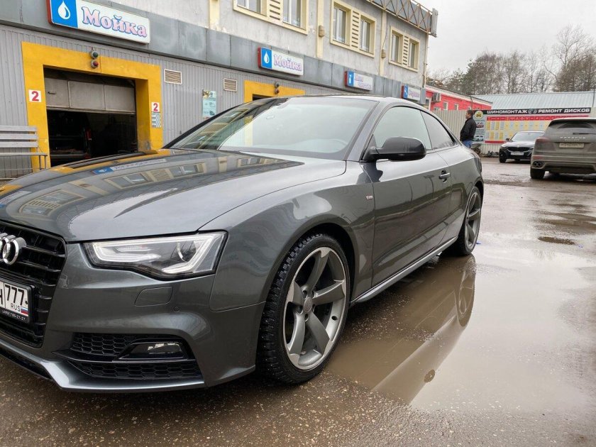 Ауди а5 серая