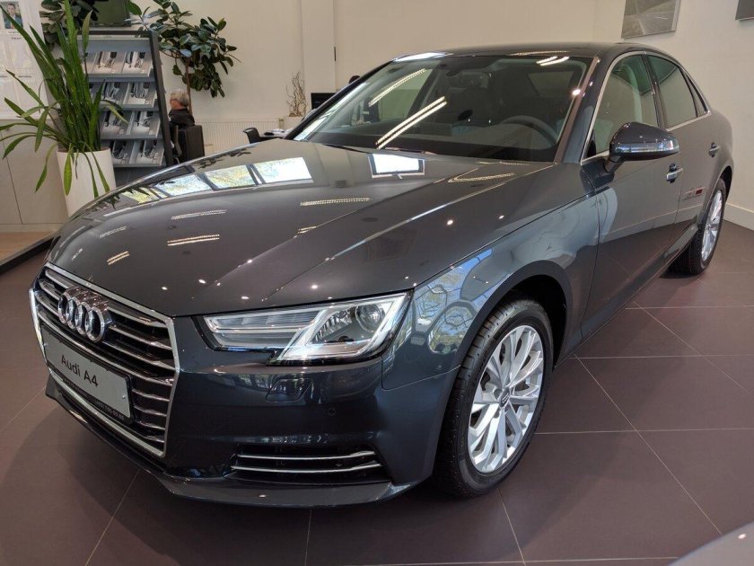 Manhattangrau Metallic Audi a4