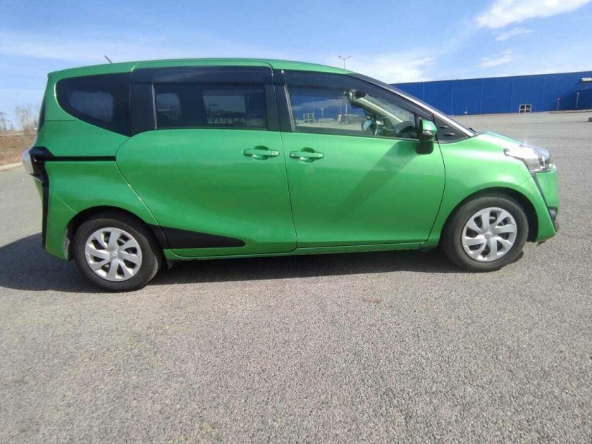 Тойота сиента