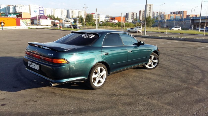 Тойота Марк 2 90 зеленый