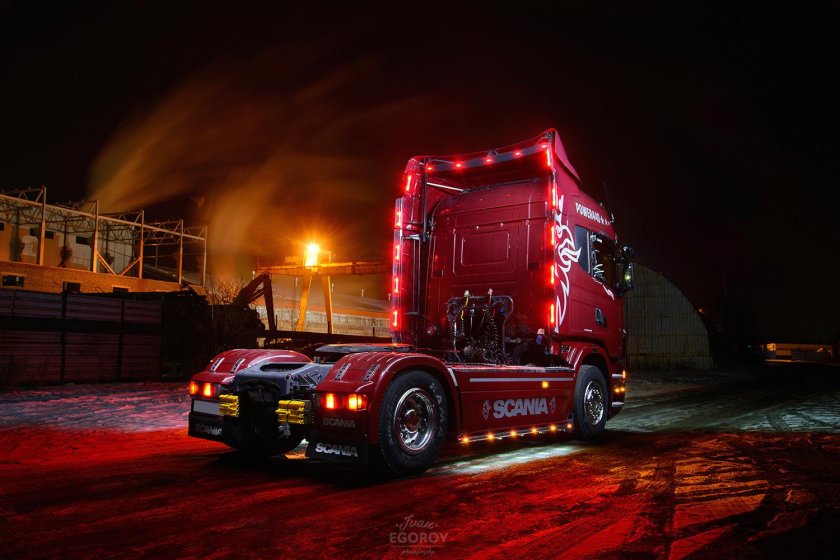 Американский грузовик Скания