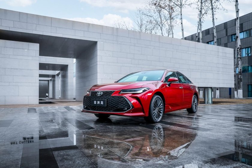 Камри и Авалон отличия