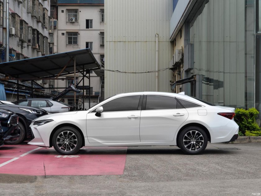 Toyota Avalon 2023
