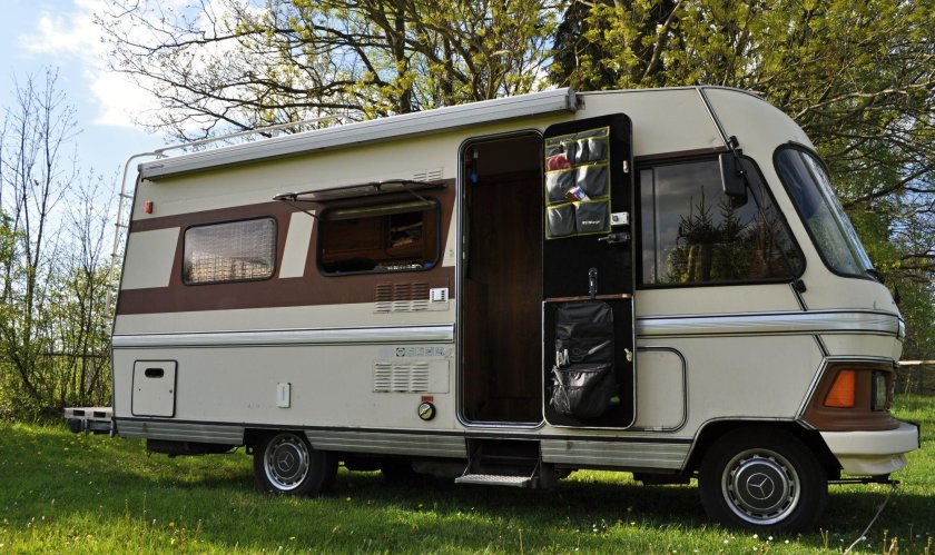 Мерседес 303 автодом