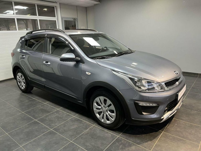 Kia Rio x-line 2018 серый
