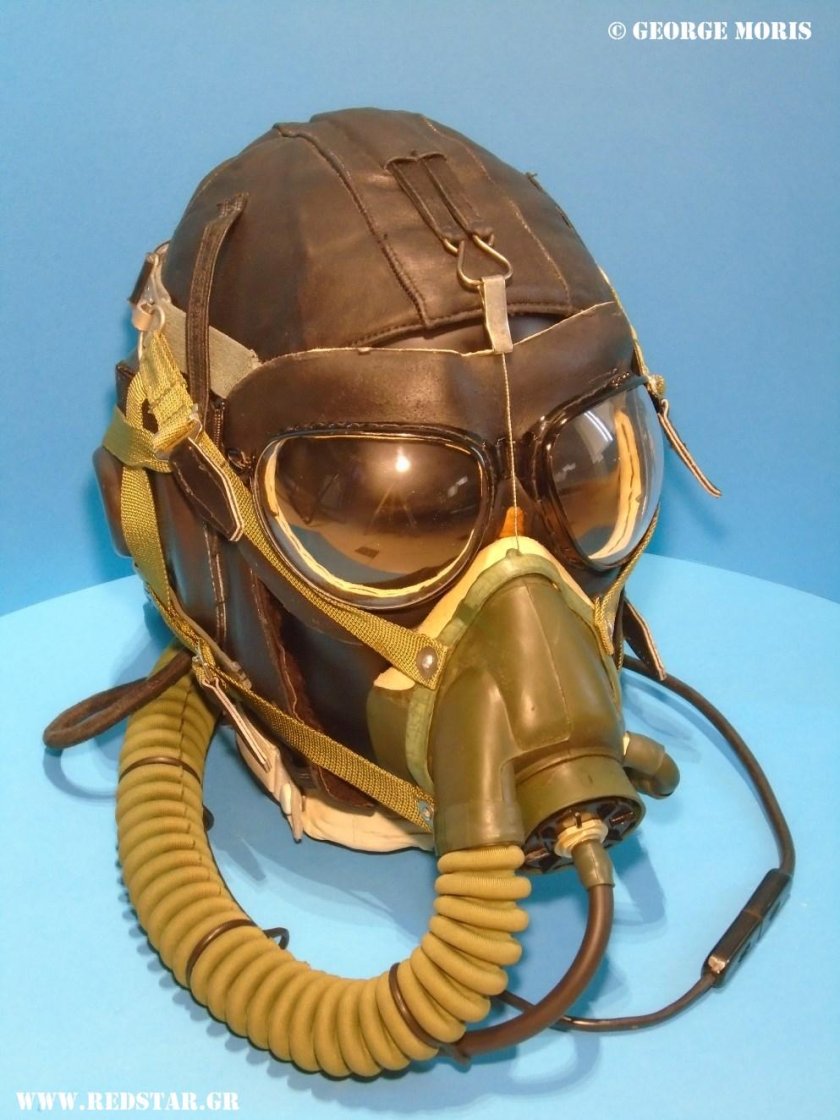 Кислородная маска летчика