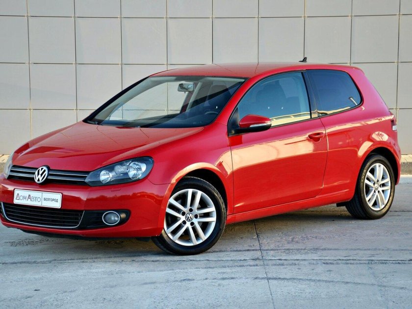 VW Golf 6 красный