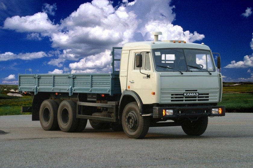 КАМАЗ 53212 грузовик бортовой