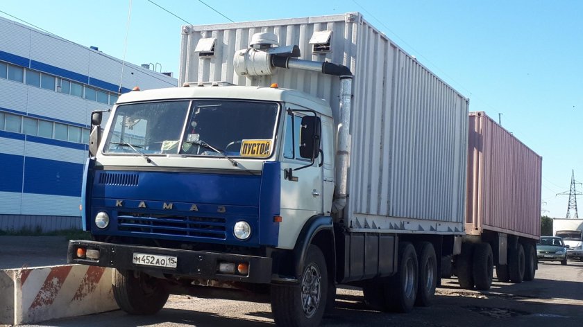 КАМАЗ 53212