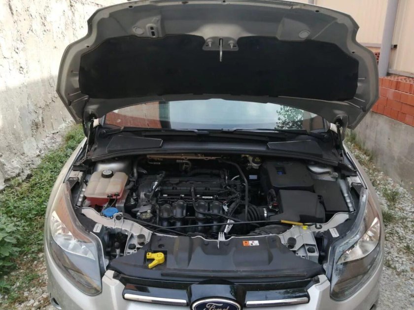 Форд фокус 3 открытый капот