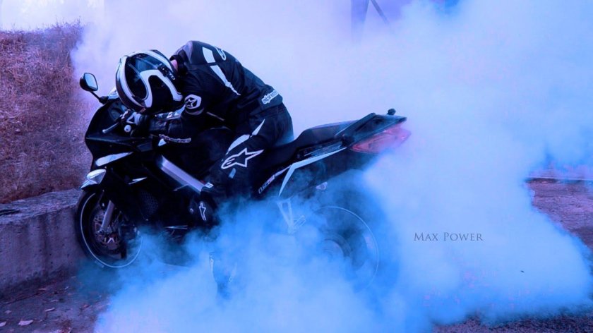 Бернаут на мото