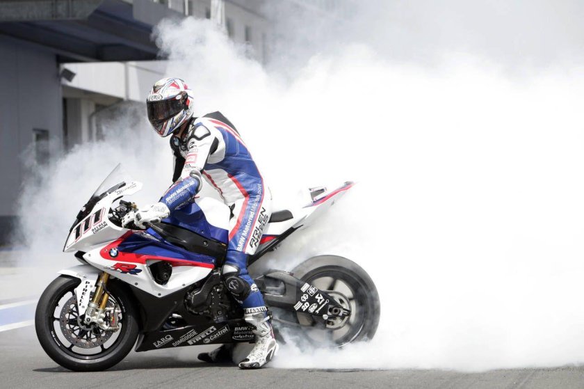BMW 1000 RR Burnout photo