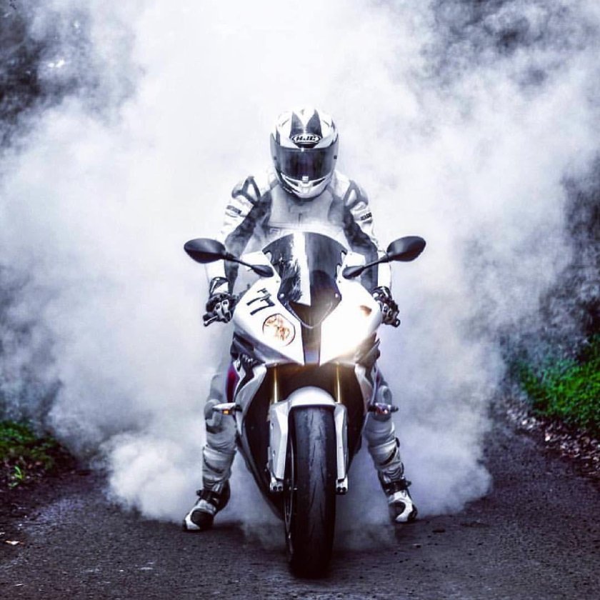 Байкер на BMW s1000rr