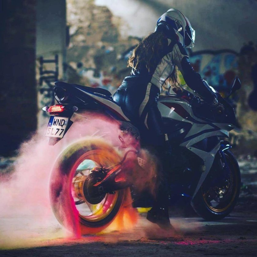 Дрифт на мотоцикле