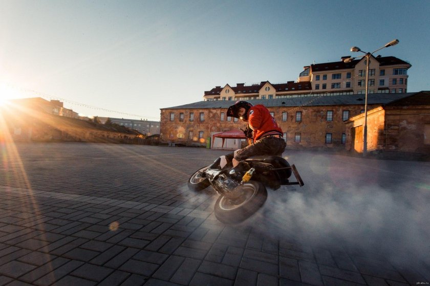 Бернаут на скутере