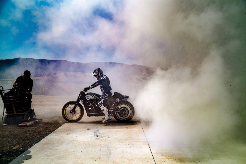 Бернаут на мотике