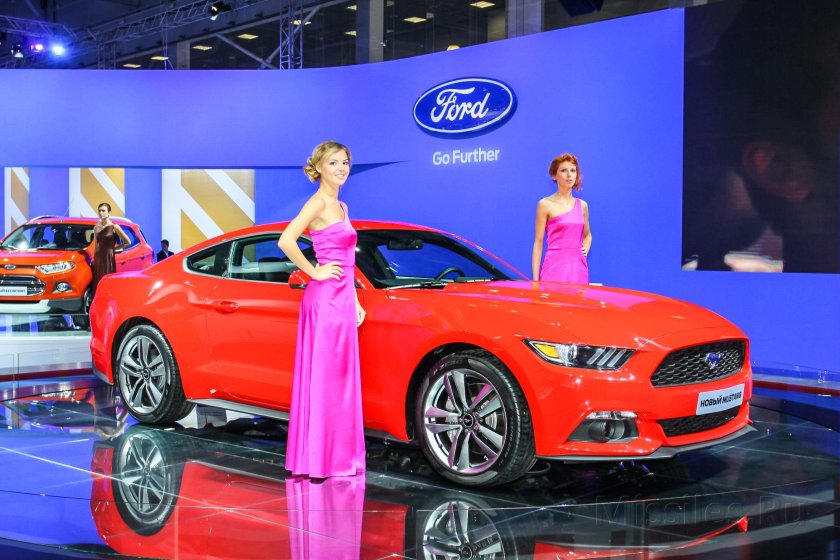 Ford mustang vi 2017