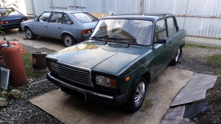 307 Зеленый сад ВАЗ 2107