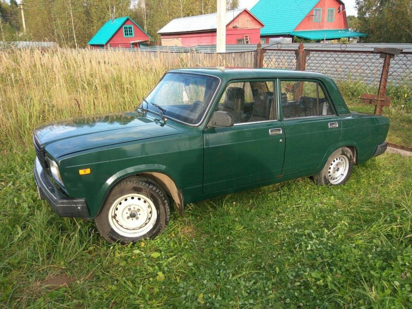 ВАЗ 2107 зелёный металлик