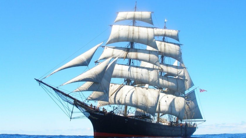 Фрегат Бригантина баркентина