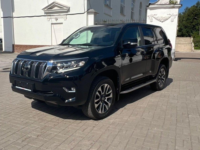 Toyota land cruiser prado 150