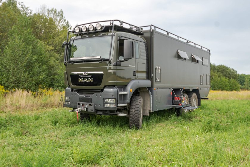 Премиум-автодом man TGS 6х6