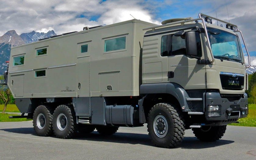Дом на колесах базе грузовика