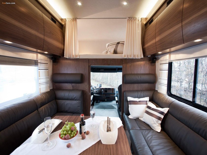 Автодом Vario mobil Alkoven 1200