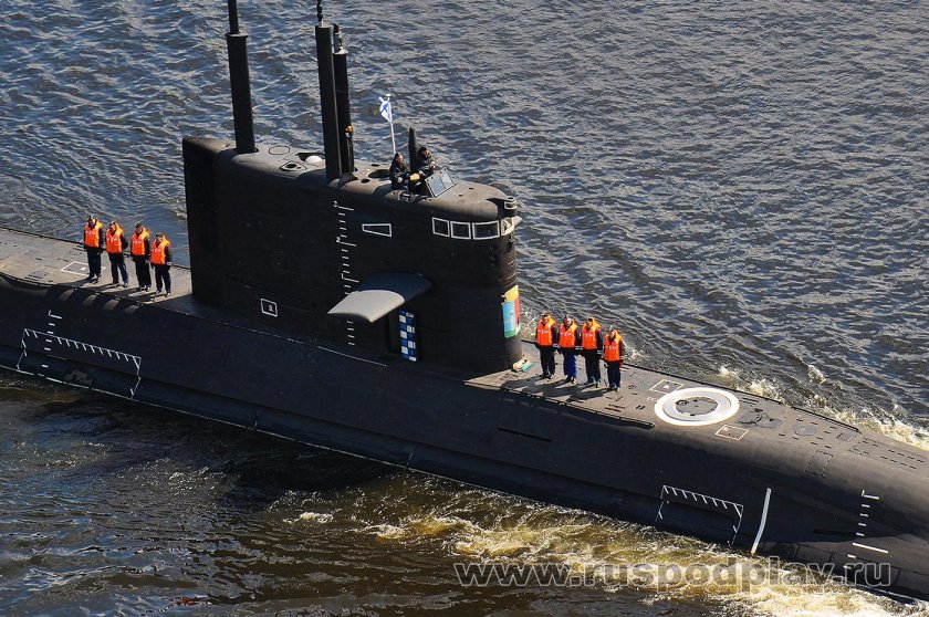 Подводная лодка "Кронштадт" проекта 677 "Лада"