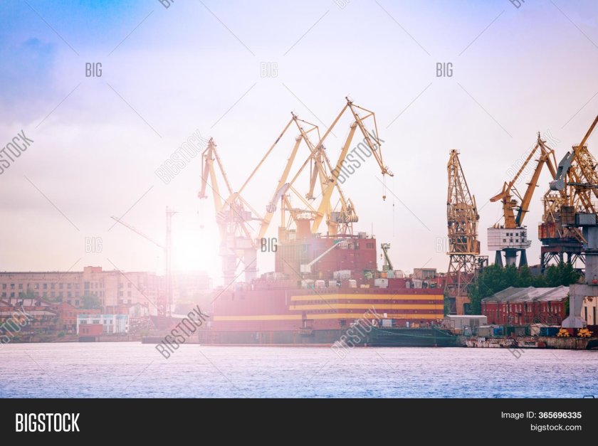 Адмиралтейские верфи Петербург