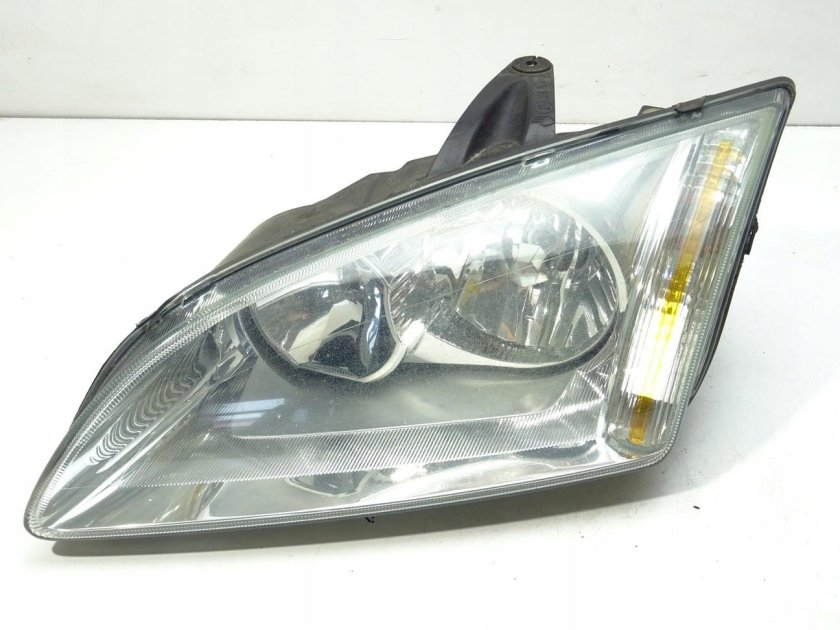 Фара правая ford focus 2