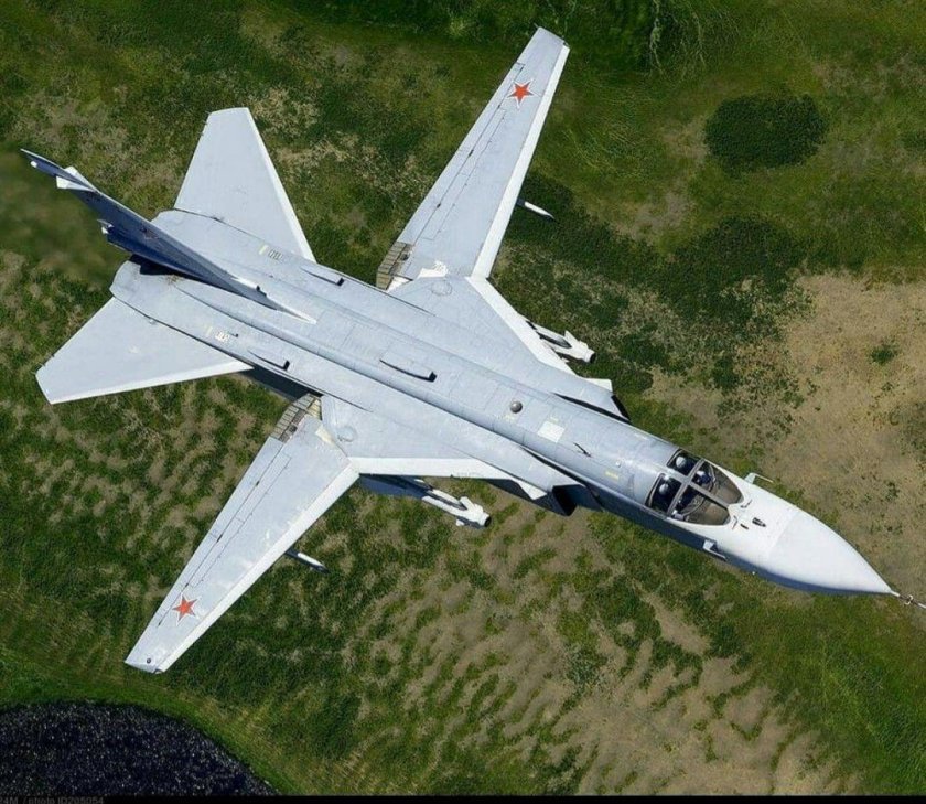 Су24 самолет