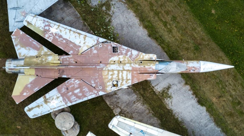 Стреловидность миг 23