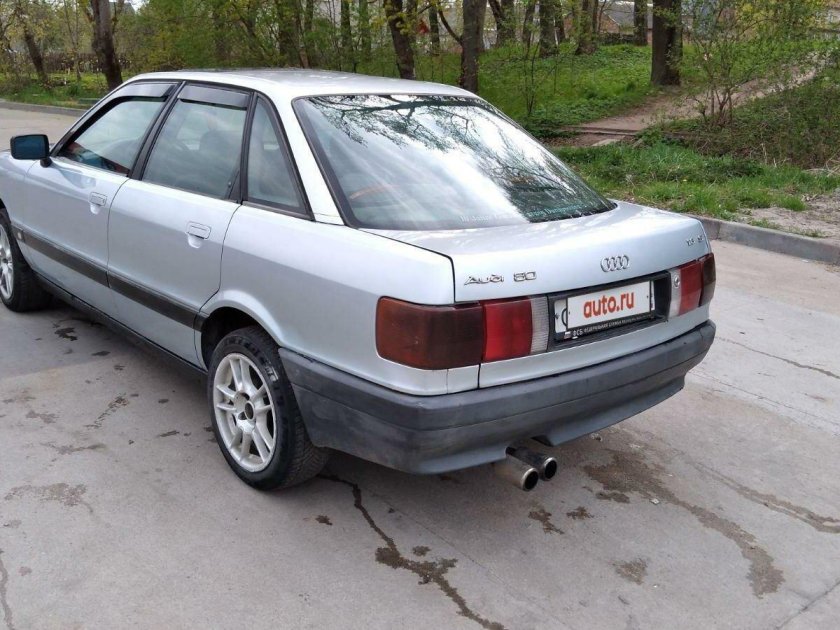 Ауди 80 б3 серебристая