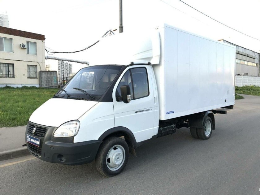 ГАЗ-2310 фургон промтоварный