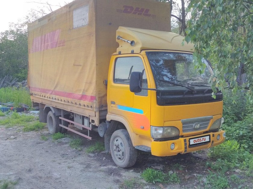 Yuejin nj1041dbz (бортовой)