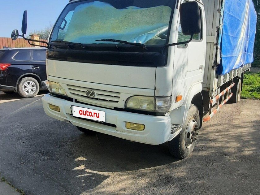 Грузовик хендай 2007 года 3.5т