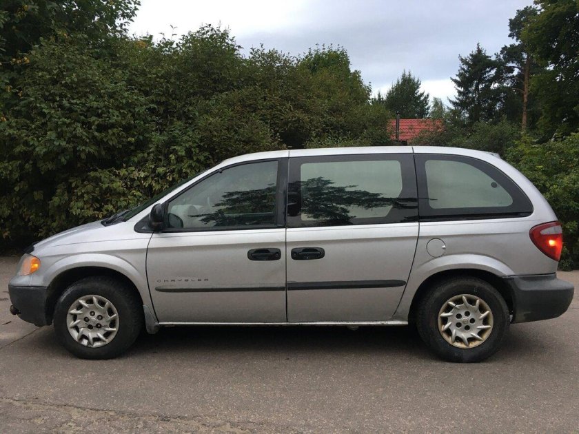 Chrysler Voyager 2.4 at, 2001