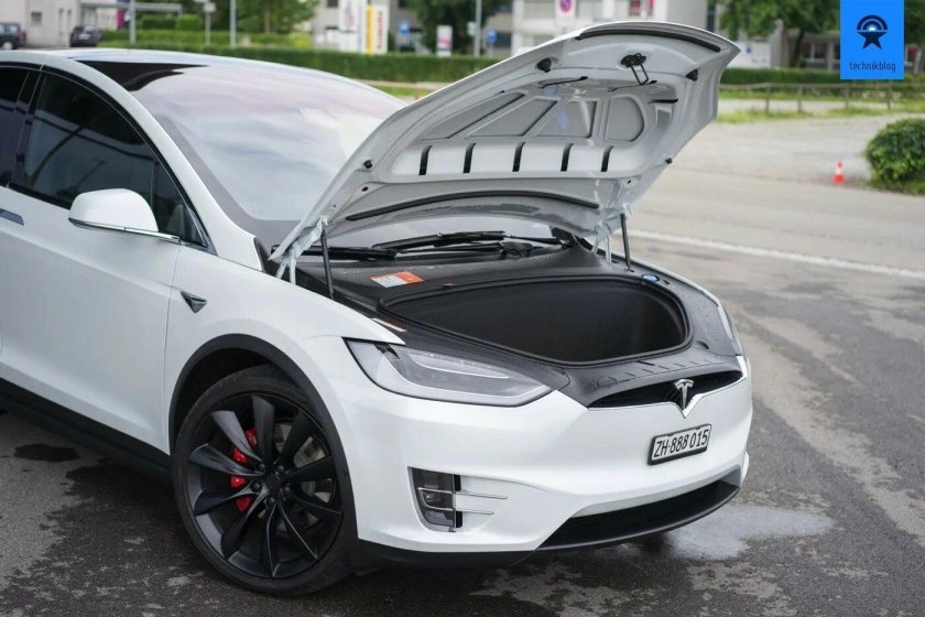 Tesla model x p100d