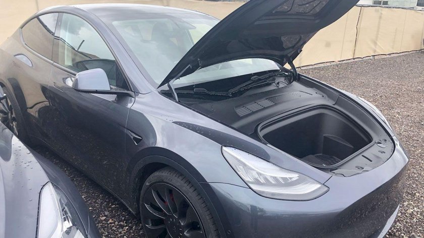 Tesla model 3 багажник