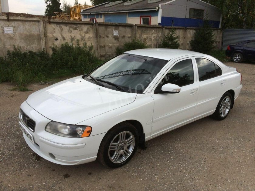 Вольво s60 белая
