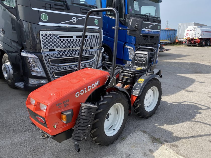 Гольдони трактор