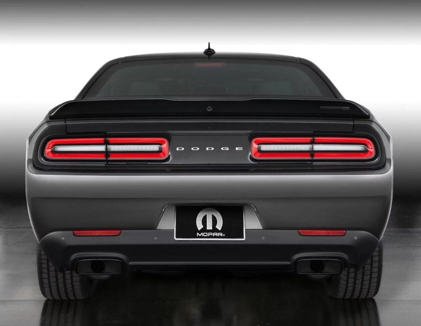 Dodge Challenger Rear