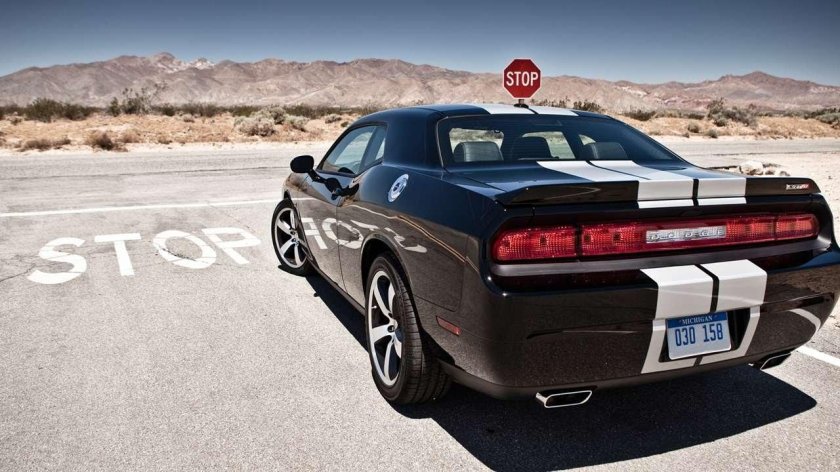 Dodge Challenger srt8 392